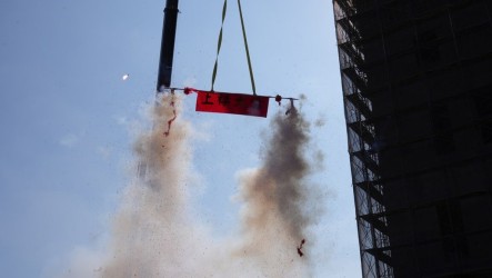 屏科首家廠商宇晨材料上梁　南台灣科技新門戶成形