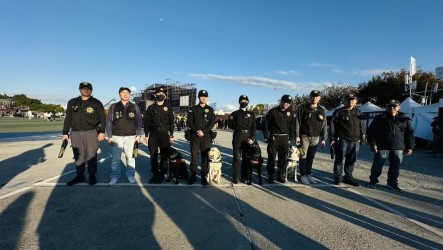 台中跨年晚會維安升級  員警荷槍實彈出動4警犬