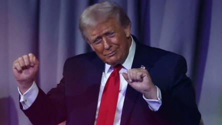 川普酸馬杜洛偷學舞步　自嘲遭梅蘭妮亞嫌棄