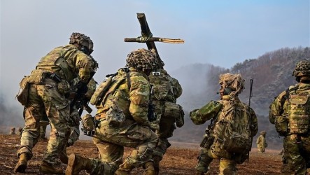 川普擬2027年國防預算　增加50%至1.5兆美元