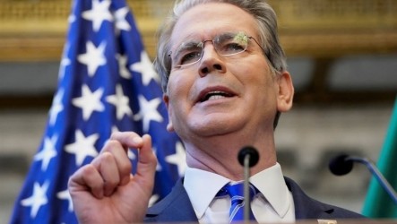 伊朗領導層疑匯出巨資　美財長特矢言追查金流