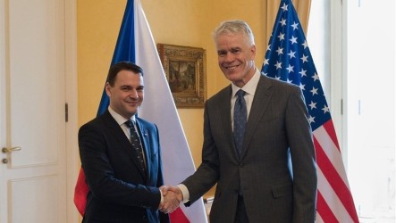 捷克新任外長與美駐捷大使會談：不預期強化對中關係