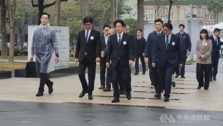 悼228事件受難者　賴總統率卓榮泰等人獻花致意