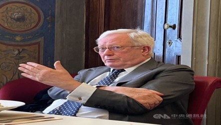 義眾院外委會主席崔蒙迪：3月下旬率團訪中