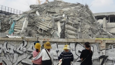 泰媒：曼谷大樓地震倒塌滿一年　未有任何官員遭懲處