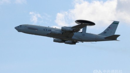 沙烏地基地美軍E3預警機遭毀　多架軍機露天停放