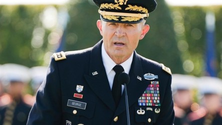 伊朗地面戰一觸即發　美陸軍最高首長突遭撤換