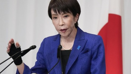 日相高市與伊朗總統通話　籲確保荷莫茲海峽航行安全