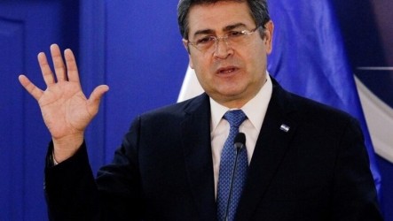 宏都拉斯前總統葉南德茲獲特赦　法院撤銷定罪