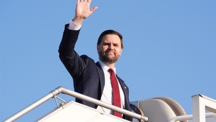 馬拉松談判21小時無共識　范斯搭機離開巴基斯坦