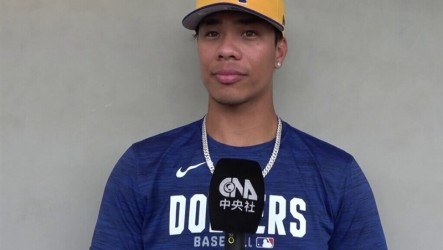 柯敬賢獲胡金龍心法展開球季　讚嘆道奇1A新球場