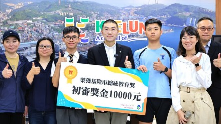 克服聽障揮毫展自信　基隆廖延鑫入圍總統教育獎