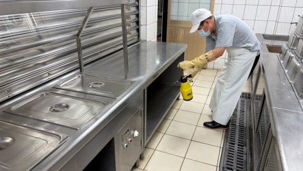 戲曲學院生疑食物中毒　校方：身體不適增至53人