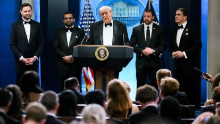 白宮記協晚宴遇槍擊　川普罕見公開讚揚記者