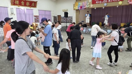 澎湖童心躍動親子共好日 近百幼童體驗爬爬樂買菜趣