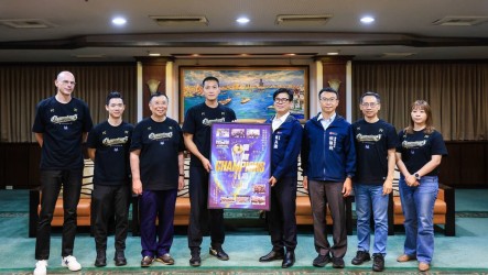 台鋼天鷹職排元年封王　陳其邁盼連霸續為高雄爭光