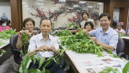 端午穿木屐踩街將屆  台中萬和宮挑揀330斤麻芛