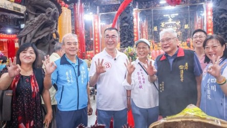 李四川拜廟掃街　喊票投3做市民靠山