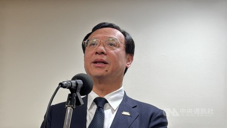 政院副署65歲免健保費議題  石崇良：2問題應審慎討論