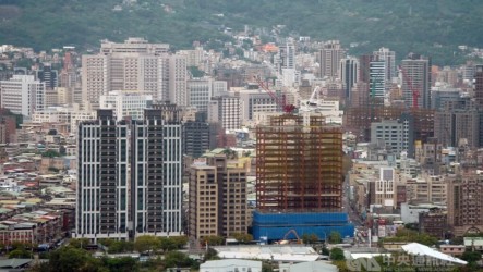 央行理事：必要時再次緊縮　將房市維持量縮價盤整局面